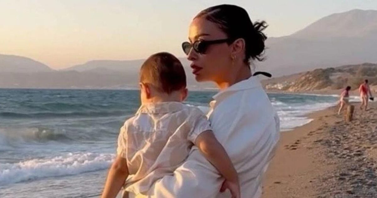 Ελένη Φουρέιρα: Η αναφορά στον δίχρονο γιο της – «Δεν επιθυμώ να τα έχει όλα έτοιμα, εγώ δεν μεγάλωσα με ανέσεις»