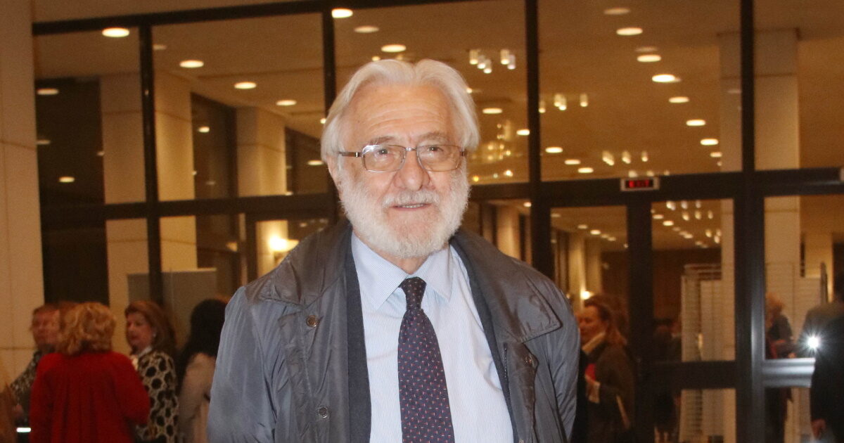 Γιάννης Σμαραγδής: «Είναι γνωστό ότι αντιμάχομαι το θλιβερό κατεστημένο που κυριαρχεί στον ελληνικό κινηματογράφο»
