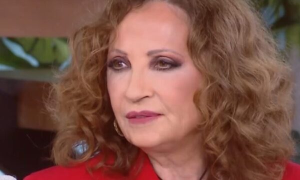 Γλυκερία: «Αυτή η ιστορία έχει λήξει, συγχωρεμένοι όλοι – Όσοι δεν το αποδέχονται δεν με απασχολεί»