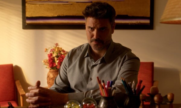«Hotel Elvira»: Ο γάμος της πρώην του Χάρι στο ξενοδοχείο πυροδοτεί τη ζήλια της Ελβίρας