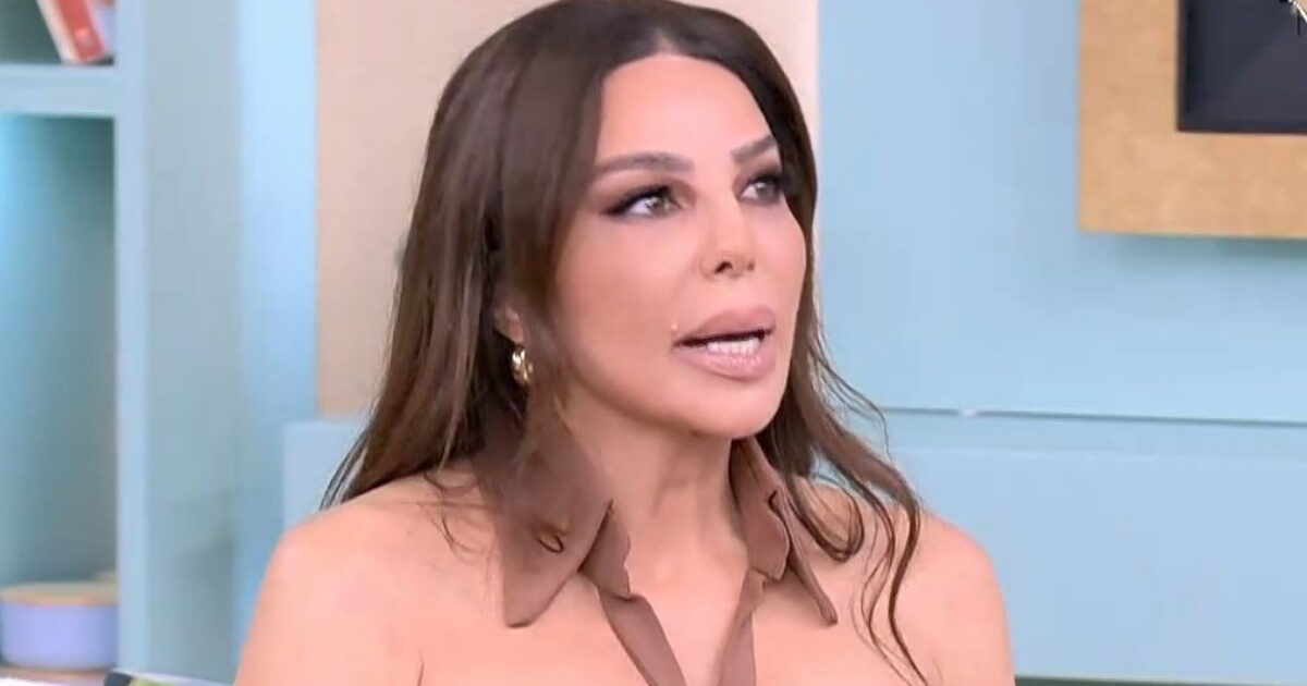 Κέλλυ Κελεκίδου: «Μετά τον θάνατο της μαμάς μου, ο μπαμπάς παντρεύτηκε ξανά – Την θεωρώ δεύτερη μητέρα»