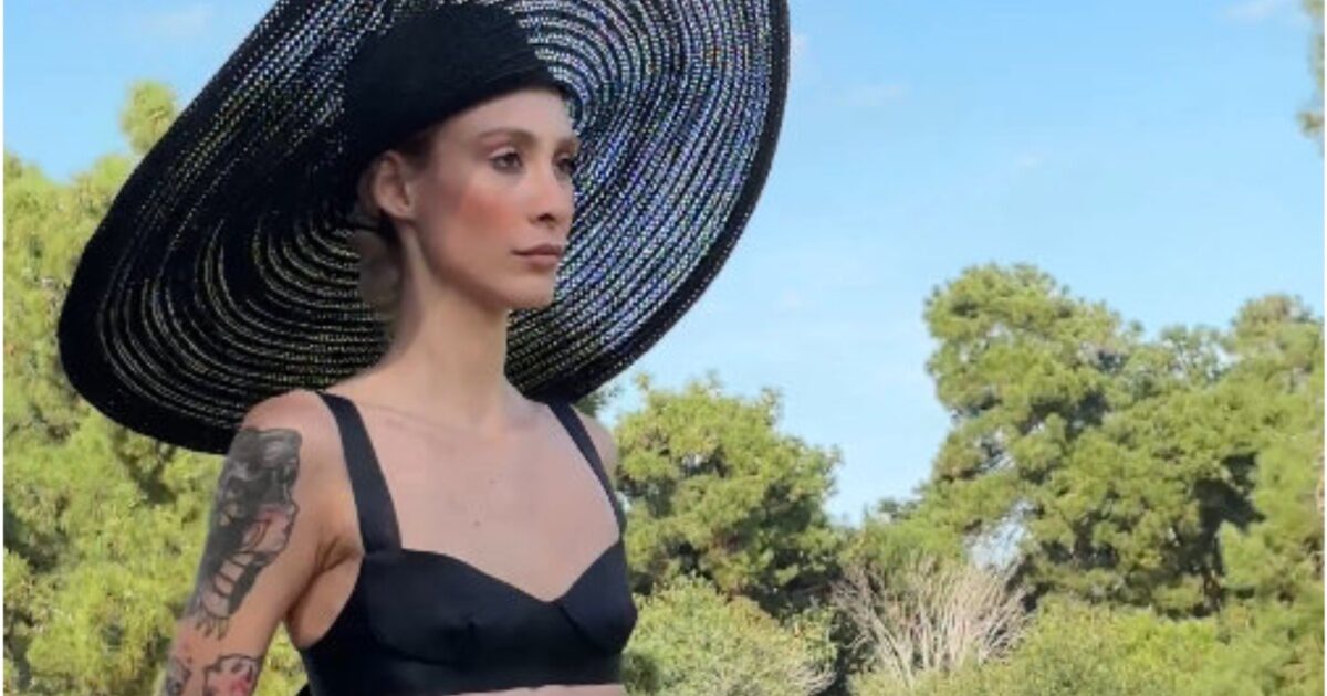 Κιάρα Μαρκέζη: Η εγγονή του Άκη Τσοχατζόπουλου λάμπει σε επίδειξη του Βασίλη Ζούλια