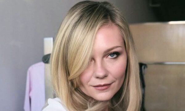 Το ρετρό glam χτένισμα της Kirsten Dunst θα γίνει το νέο αγαπημένο σου signature look!