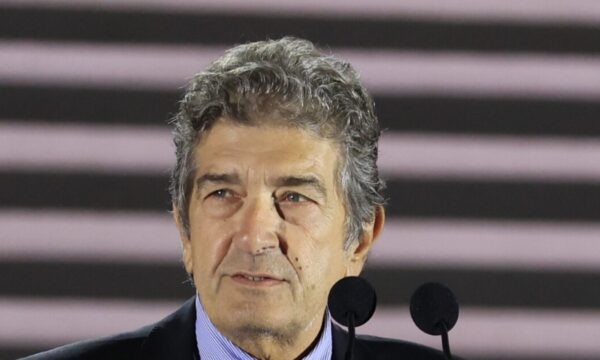 Κώστας Βαρώτσος: Η αποκάλυψη του διάσημου Έλληνα γλύπτη για την περιπέτεια υγείας του