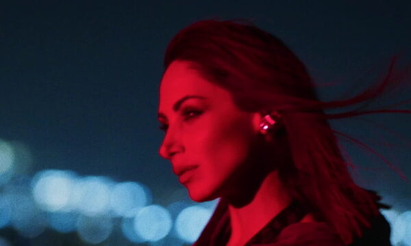 Λένα Ζευγαρά: Νέο music video για το τραγούδι «Μείνε Απόψε Εδώ» κυκλοφόρησε