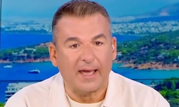 Ο Γιώργος Λιάγκας αντέδρασε ζωντανά στο λάθος μοντάζ: «Συγγνώμη από το κοινό»