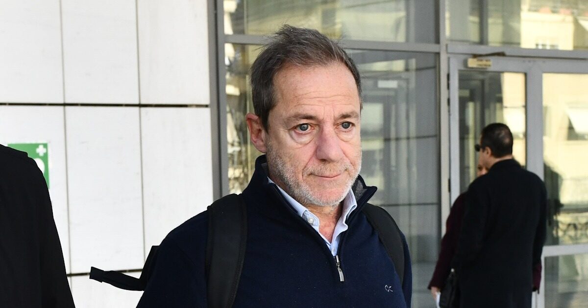 Δημήτρης Λιγνάδης: Επιστροφή στο δικαστήριο για τις κατηγορίες βιασμού – Η άφιξη στο Εφετείο