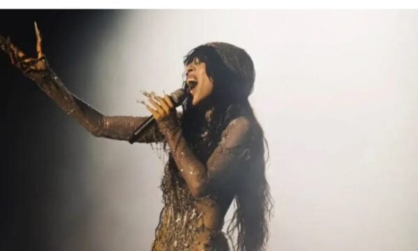 Madwalk 2025: Η Loreen στο φινάλε της βραδιάς – Η ανεπανάληπτη εμφάνιση της διπλής νικήτριας της Eurovision