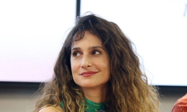 Μαρίνα Καλογήρου: «Έχω φανταστεί πολλές φορές τον εαυτό μου σε μοναστήρι, ζω σαν μοναχή ανάμεσα στον κόσμο»