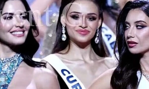 Καλλιστεία Miss Universe: Το «καυτό» βλέμμα της Μις Ισραήλ προς τη Μις Παλαιστίνη που στεκόταν δίπλα της