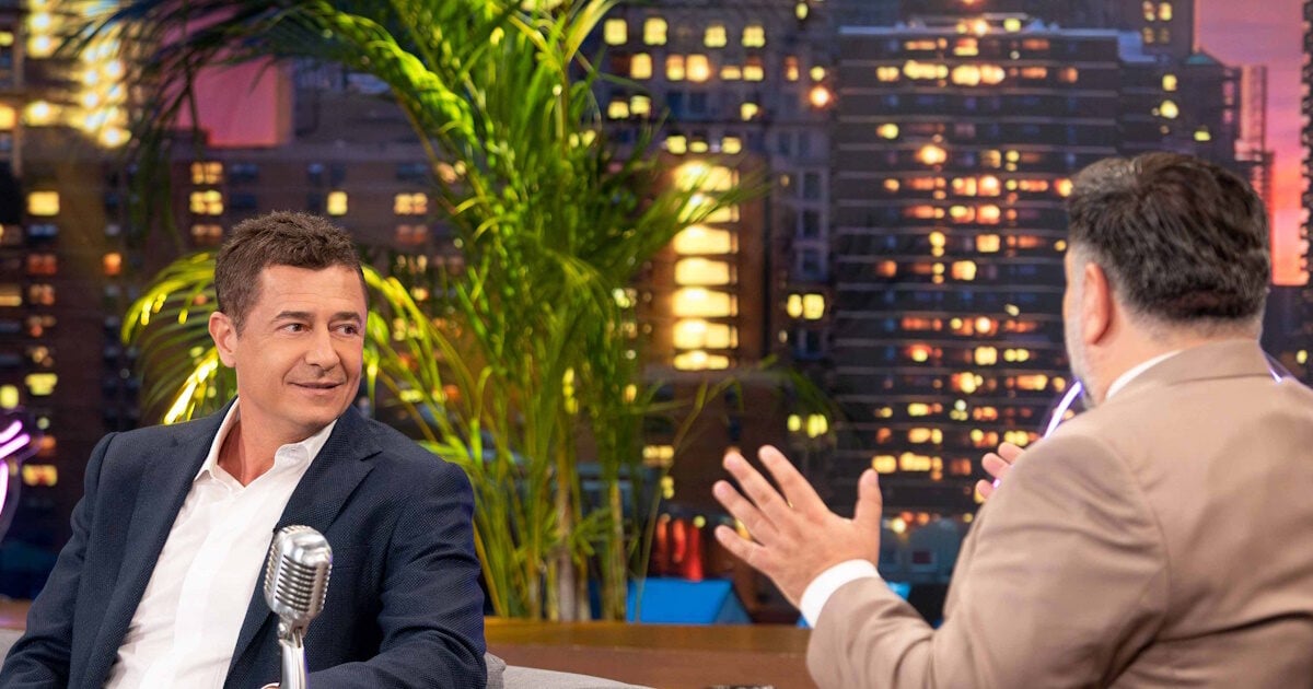 Ο Γρηγόρης Αρναούτογλου φιλοξενεί στο The 2Night Show τον Αντώνη Σρόιτερ