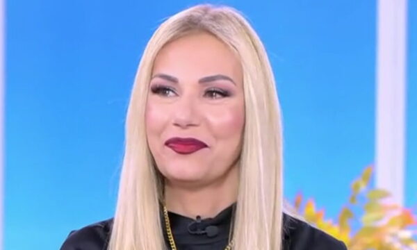Τίνα Μεσσαροπούλου: «Ζήτησα από τη νταντά να ετοιμάσει γάλα για το παιδί μου και μου απάντησε “ξανά θα φάει;”»