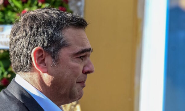 Αλέξης Τσίπρας για Αλέκο Φλαμπουράρη: «Ευγνωμοσύνη για όσα μας πρόσφερες, ως σύντροφος, φίλος και παππούς των παιδιών μας»