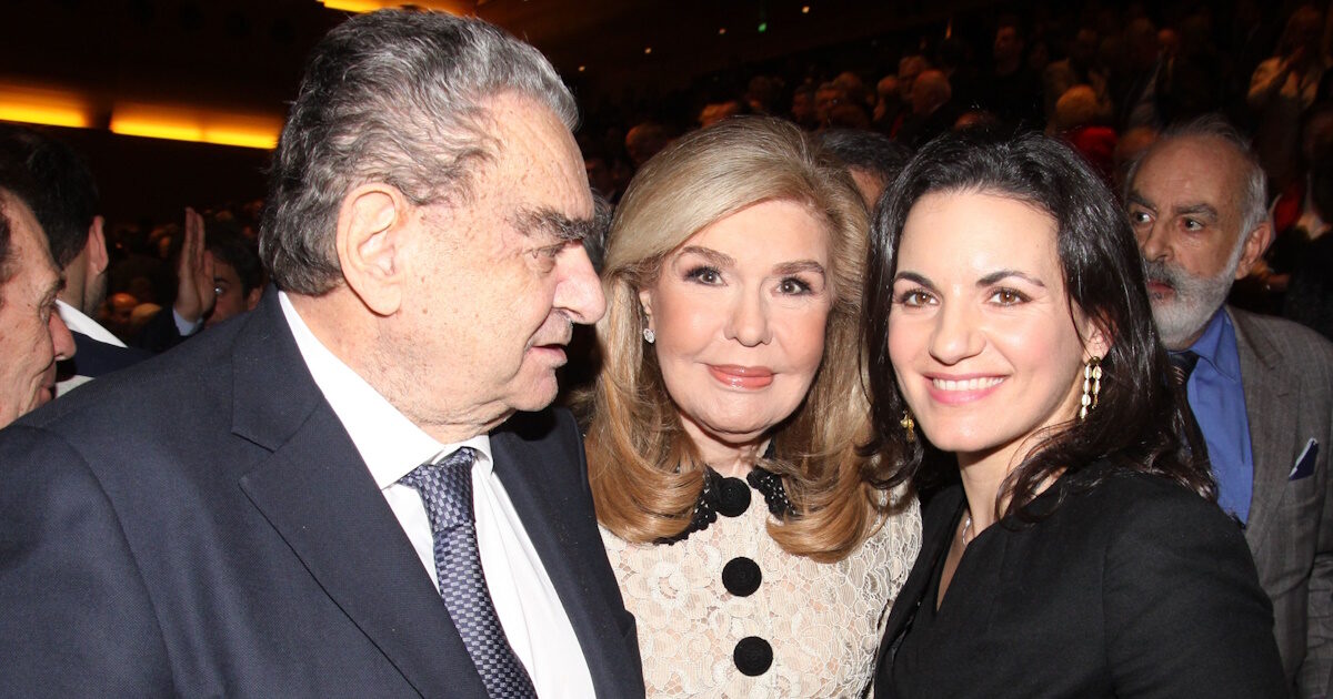 Η Όλγα Κεφαλογιάννη συγκινεί για τον Βαρδή Βαρδινογιάννη: «Μια πατρική μορφή, δίπλα στις χαρές και τις λύπες»