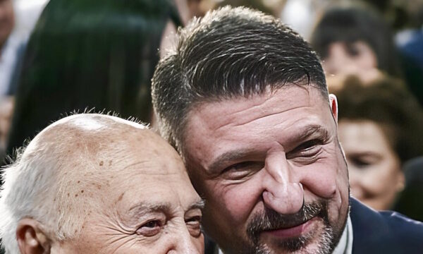 Δύσκολες στιγμές για τον Νίκο Χαρδαλιά: Έχασε τον πατέρα του – «Σε αποχαιρετώ με δάκρυα» αναφέρει στο μήνυμά του