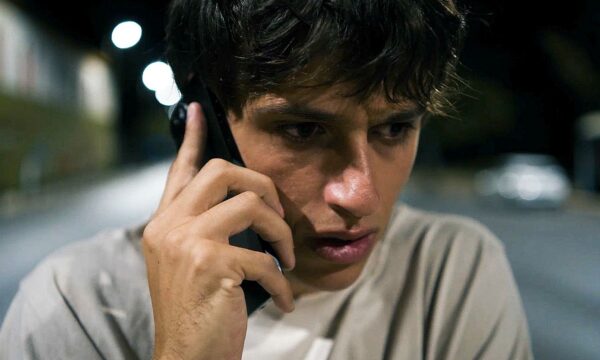 Ο Δικαστής: Ο Άλκης, αντιμέτωπος με τις τύψεις, εμφανίζεται στα δικαστήρια έτοιμος να παραδοθεί