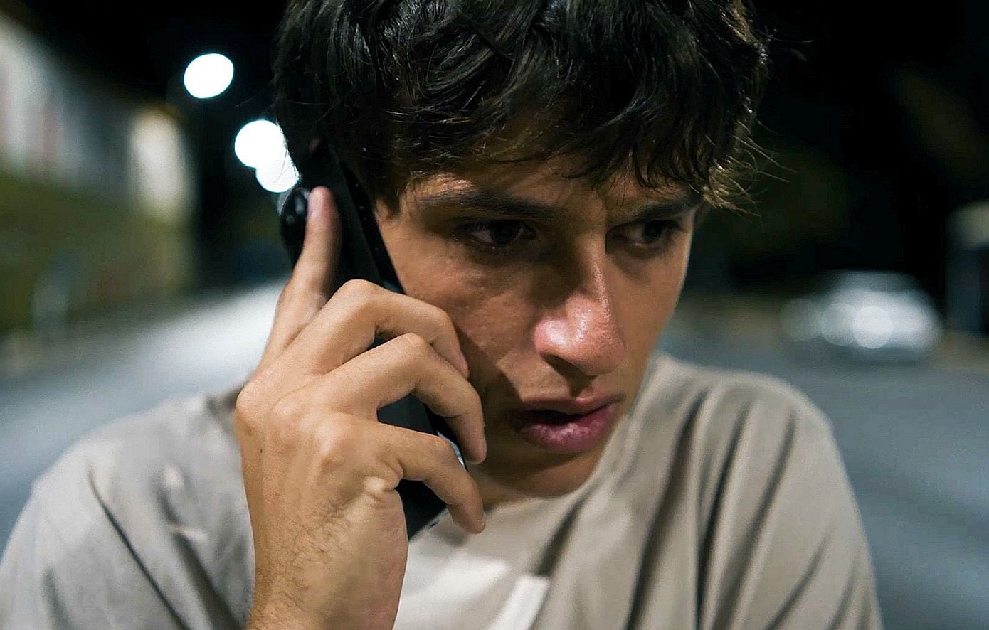 Ο Δικαστής: Ο Άλκης, αντιμέτωπος με τις τύψεις, εμφανίζεται στα δικαστήρια έτοιμος να παραδοθεί