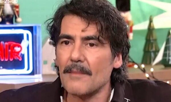 Αντώνης Καρυστινός: Γιατί μετακόμισε με την οικογένειά του στο Λονδίνο – «Ήταν πραγματική μετανάστευση»