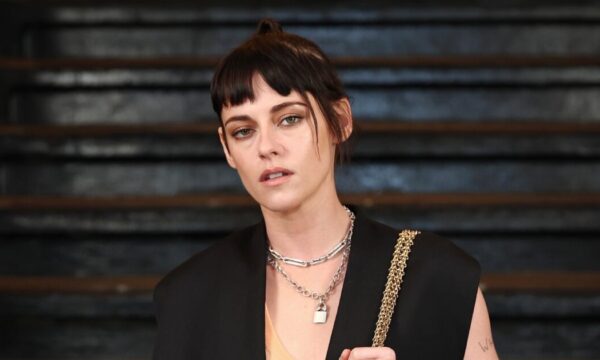 CHANEL Métiers d’Art 2026: Τα κομψά beauty looks των διασήμων στην πρώτη σειρά του show