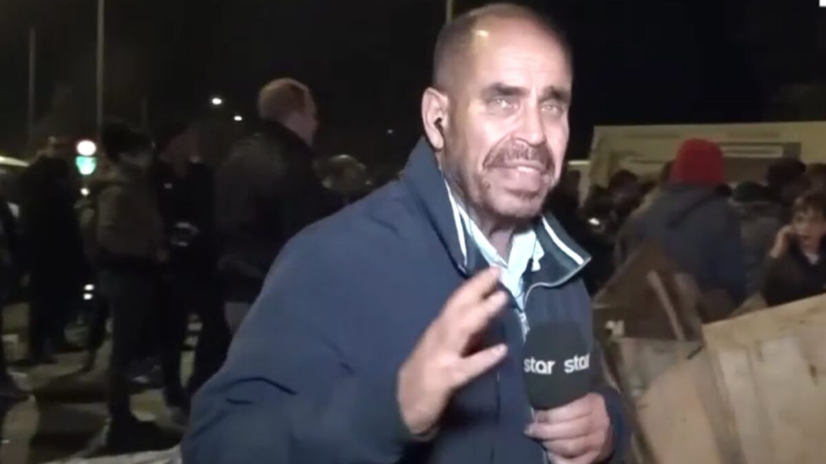 Το τηλεοπτικό συνεργείο του STAR υπέστη λεκτική επίθεση στο αγροτικό μπλόκο στο Κάστρο Βοιωτίας