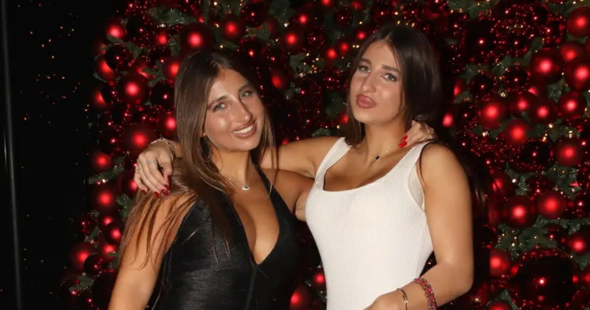 Ελένη Πετρουλάκη: Οι δίδυμες κόρες της ξεφάντωσαν στα μπουζούκια – Εικόνες