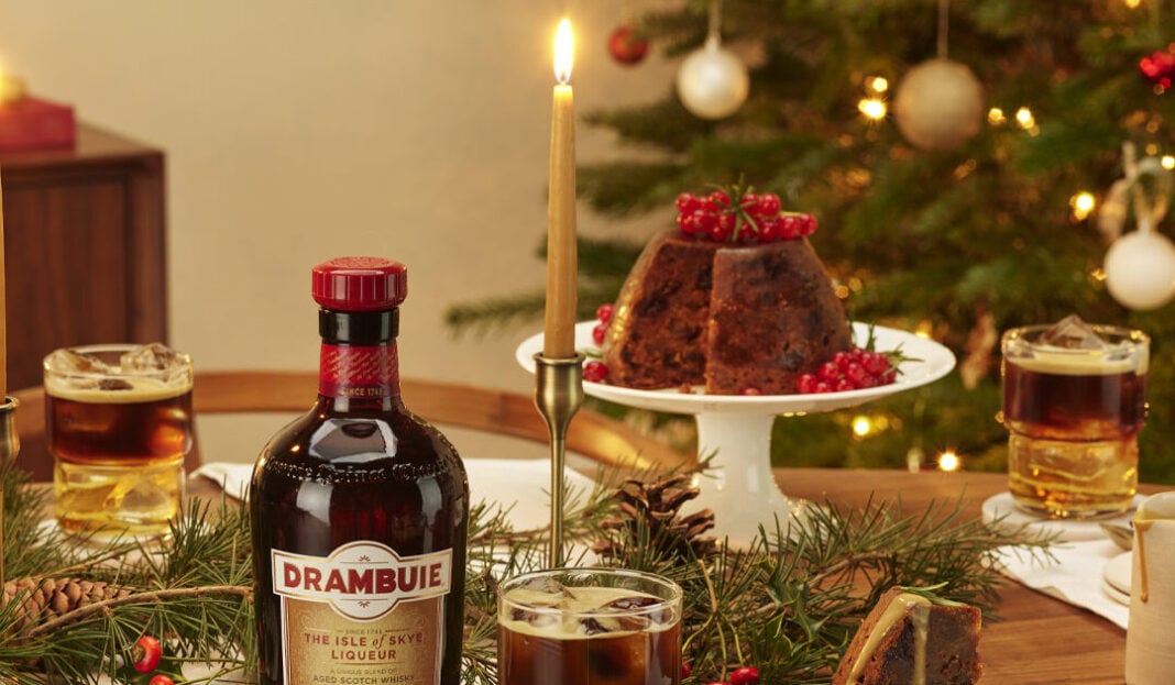 drambuie-original-christmas-2022-iced-espresso-global-img-1x1-1-e1764947654748-1080x630