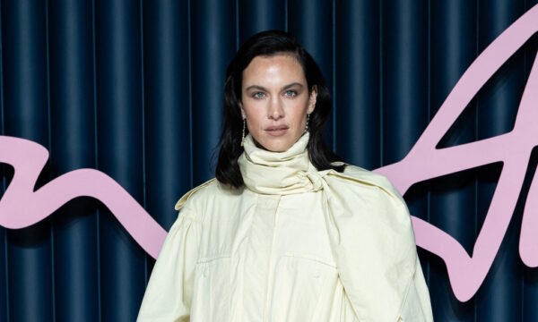 Fashion Awards 2025: Οι εμφανίσεις που μαγνήτισαν τα βλέμματα στο μαύρο χαλί