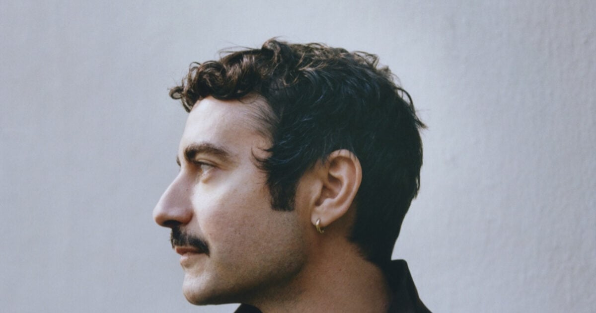 Ο Dario Vitale εγκατέλειψε τον οίκο Versace