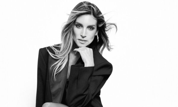 “ALTER EGO”: Η φρέσκια καμπάνια της Envie Shoes με την Αθηνά Οικονομάκου σε προσκαλεί να ανακαλύψεις τον εσωτερικό σου εαυτό