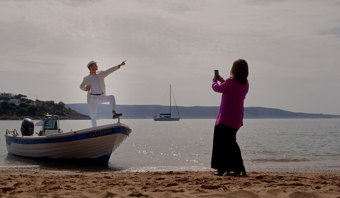 Hotel Elvira: Μάχη για τη θέση του Προέδρου των Ξενοδόχων, ενώ η Ελβίρα προσπαθεί να ξεχάσει τον Χάρι οριστικά