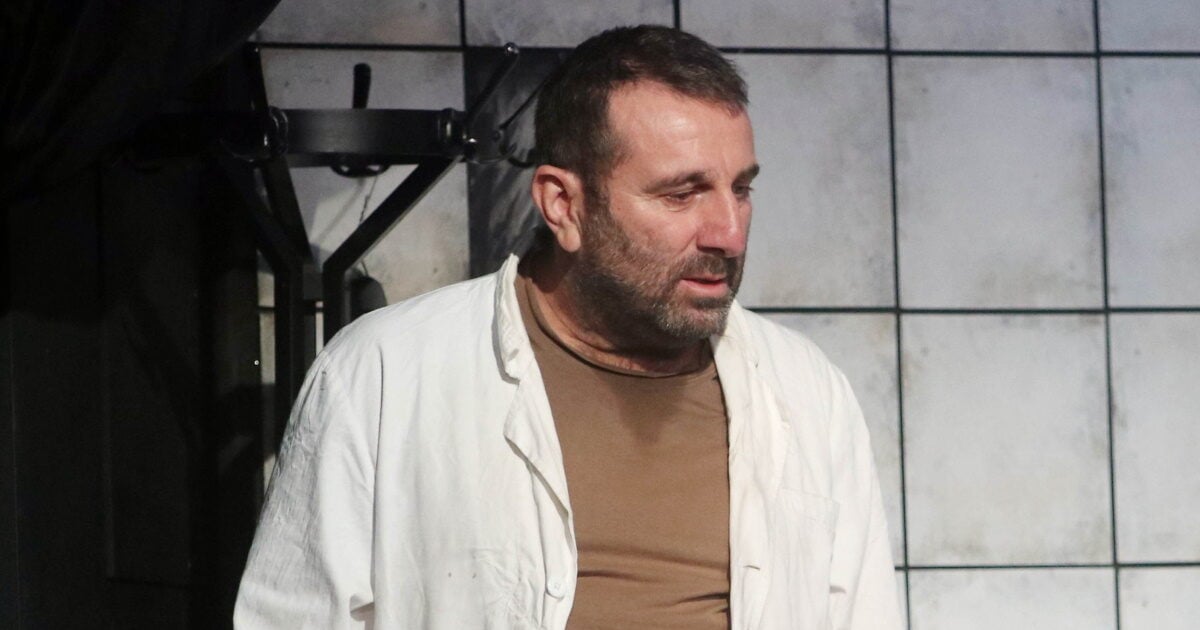 Ηλίας Βαλάσης: «Η συμπεριφορά μου άλλαξε εξαιτίας των συχνών θανάτων γύρω μου»