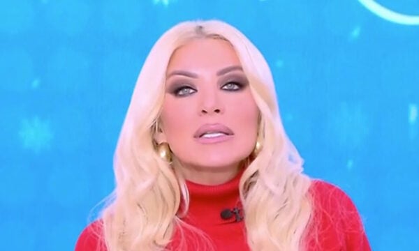Κατερίνα Καινούργιου για Γιώργο Μαζωνάκη: «Βρίσκω απαράδεκτο αυτό το θέαμα που έχει εκτυλιχθεί πρόσφατα στα Μέσα»