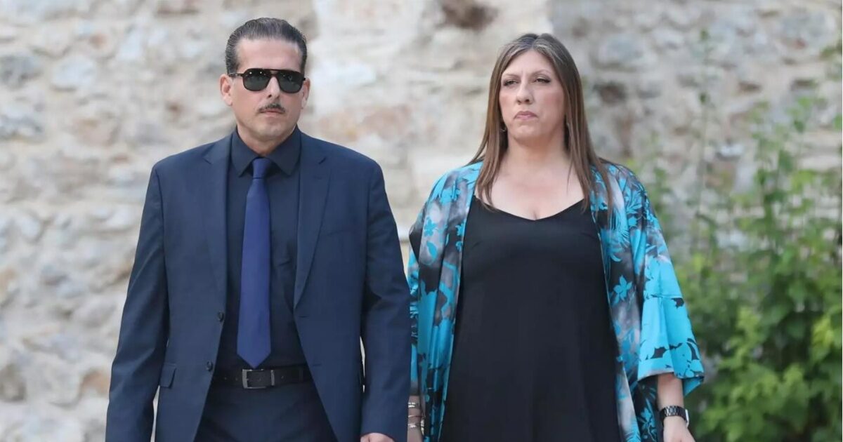 Ζωή Κωνσταντοπούλου – Διαμαντής Καραναστάσης: Σαββατιάτικη εξόρμηση πλάι στο κύμα – Φωτογραφία