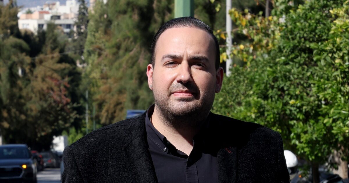 Ο Μαυρίκιος Μαυρικίου αντιδρά στα σχόλια για τη σεξουαλικότητά του: «Αρκετά, υπάρχει και ένα παιδί»