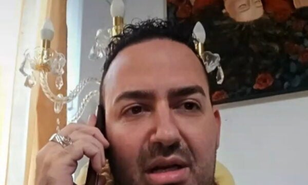 Μαυρίκιος Μαυρικίου: «Συγκινήθηκε» ζωντανά από τα σχόλια – «Έχω αποδεχτεί ποιος είμαι και η Ιλάειρα με έχει αποδεχτεί»