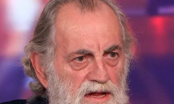 Μιχάλης Αεράκης: «Αστειευόμουν λέγοντας, ”τι δουλειά έχω στον Σασμό ως Χολιγουντιανός σταρ” και με κάλεσαν στο Χόλιγουντ»