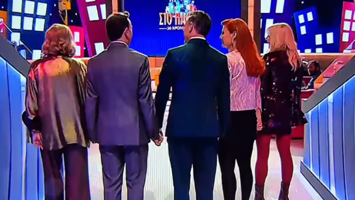 Αποκαλύφθηκε το πρώτο teaser για το πολυαναμενόμενο reunion του «Παρά πέντε: 20 χρόνια μετά»