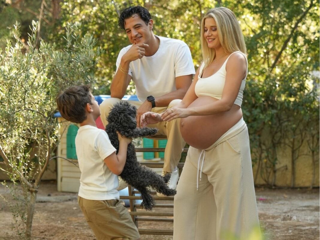 theona-anastadiadis-1