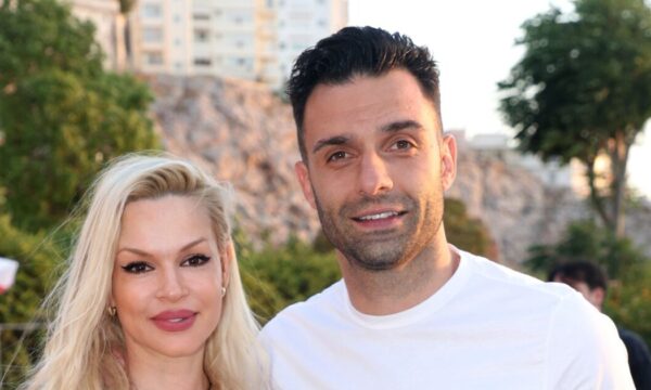 Γιώργος Τζαβέλλας: Μεταμφιέστηκε σε Άγιο Βασίλη για την κόρη του – Η φωτογραφία με τη Βίκυ Κάβουρα