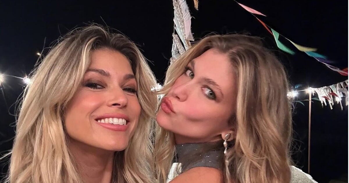 Κλέλια Ανδριολάτου – Βάσια Κωσταρά: Ο ξέφρενος χορός σε νυχτερινή διασκέδαση – Βίντεο