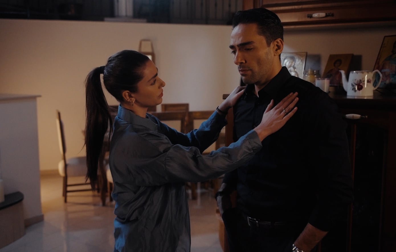 Η Γη της ελιάς – Αποκάλυψη: Ο Βαγιάκος βρίσκεται απαγχονισμένος στον ελαιώνα των Βρεττάκων