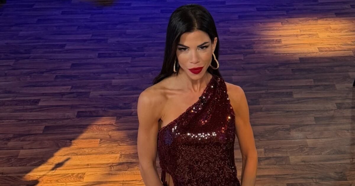 Δάφνη Καραβοκύρη: «Μεγάλωσα μακριά από τη μητέρα μου, την ξαναβρήκα πριν τρία χρόνια»