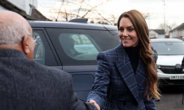 Kate Middleton: Παραμένει πιστή στην απλότητα των συνόλων και θριαμβεύει πάντα