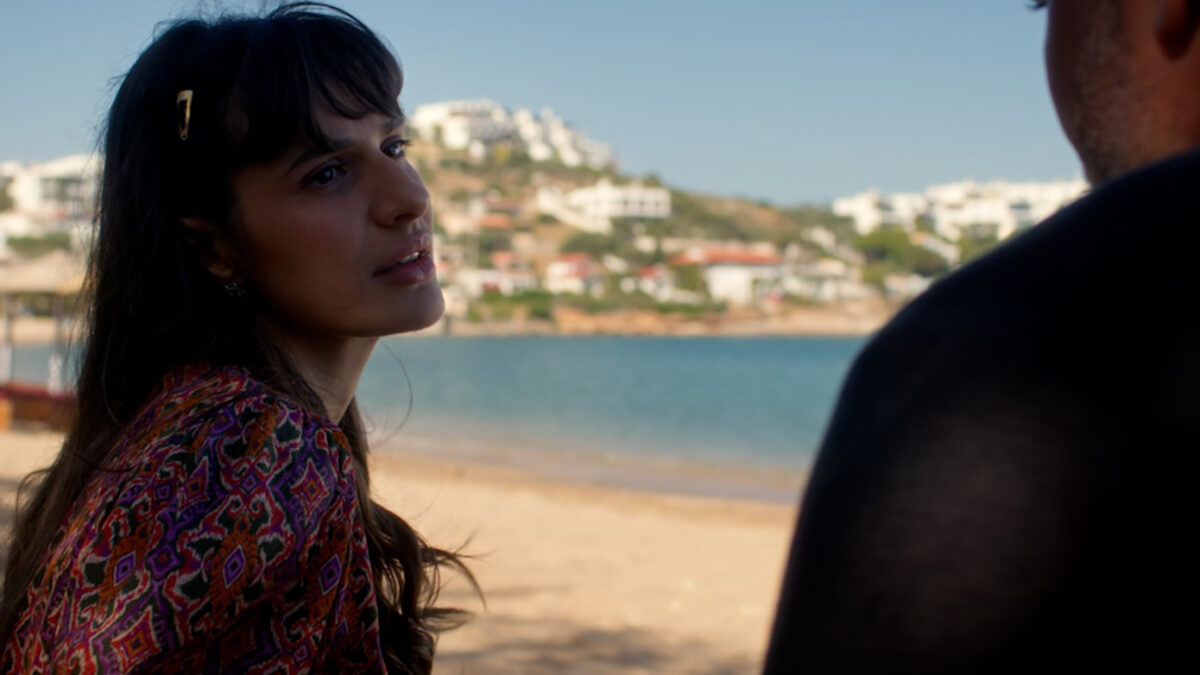 «Hotel Elvira»: Τι μας επιφυλάσσουν τα επόμενα επεισόδια της κωμικής σειράς