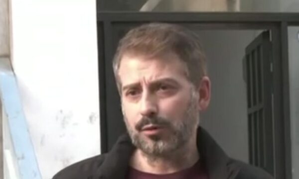 Κώστας Ηλιάδης: «Ο θείος μου δεν αντέχει που η γιαγιά μου, Καίτη Γκρέυ, δεν του άφησε τίποτα στη διαθήκη»