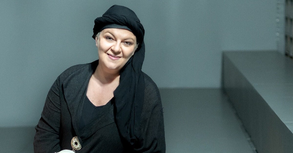 «Η Κυρά της Ρω» με τη Φωτεινή Μπαξεβάνη