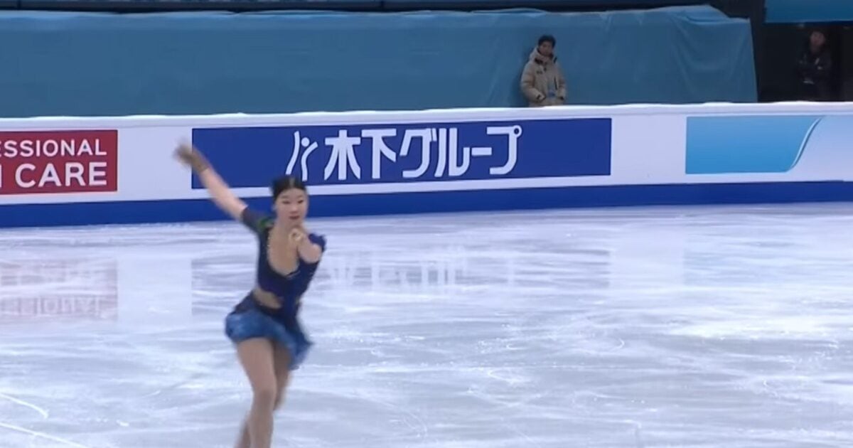 Αθλήτρια του καλλιτεχνικού πατινάζ στην Κίνα «καθήλωσε» με την «Αστερομάτα» της Klavdia