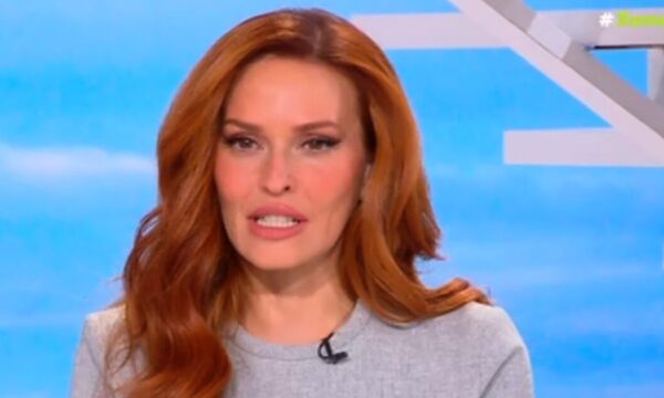 Σίσσυ Χρηστίδου για Μαρία Καρυστιανού: «Δεν έχω επικοινωνήσει ποτέ, ντρέπομαι να τηλεφωνήσω»