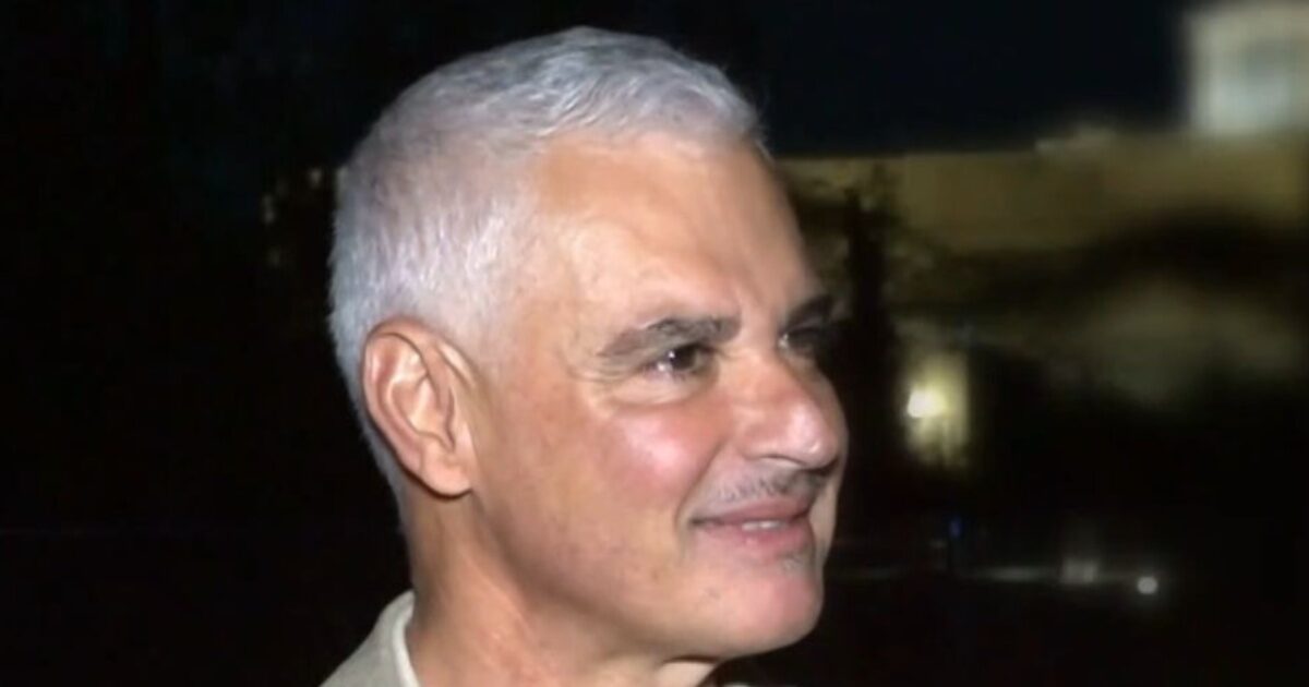 Άρης Σπηλιωτόπουλος: «Είμαι τελειομανής – Δεν ησυχάζω αν μείνουν άπλυτα τα πιάτα»