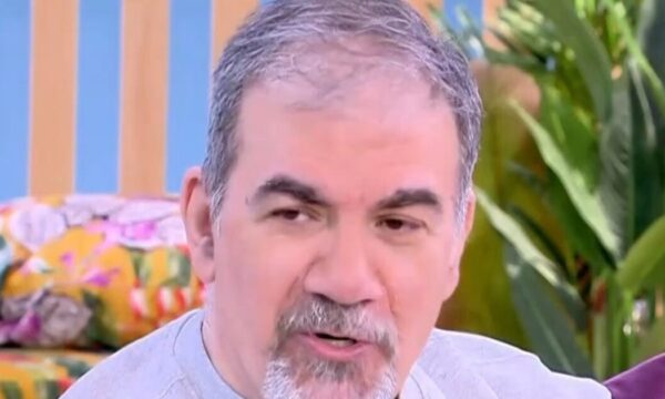 Δημήτρης Σταρόβας: «Τρόμαξα με την υγεία μου, υπάρχουν ακόμα πρωινά που ελέγχω αν μπορώ να μιλήσω»
